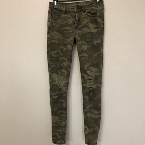 American Eagle Camo Super Stretch Jeans
